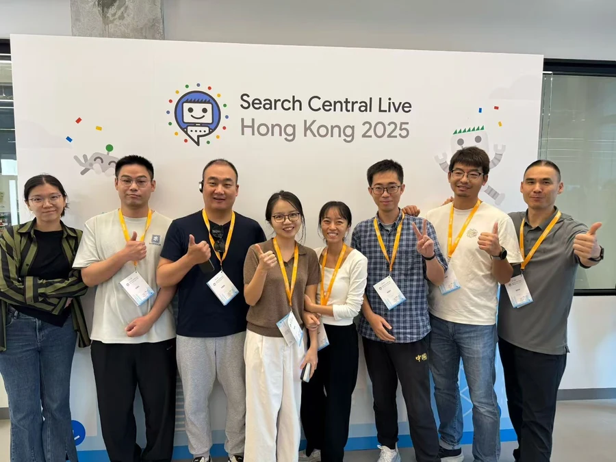 User-provided group photo of an exchange at Search Central Live Hong Kong 2025