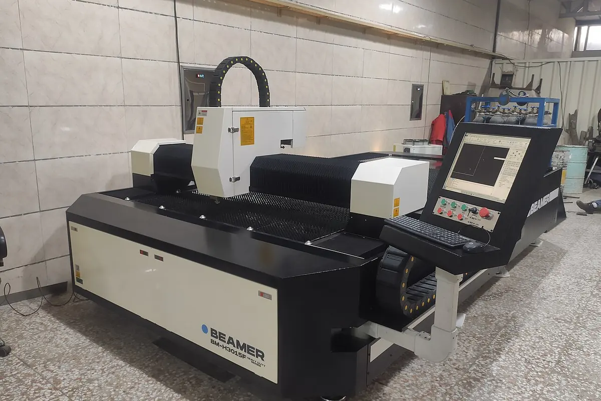 Faserlaserschneidemaschine